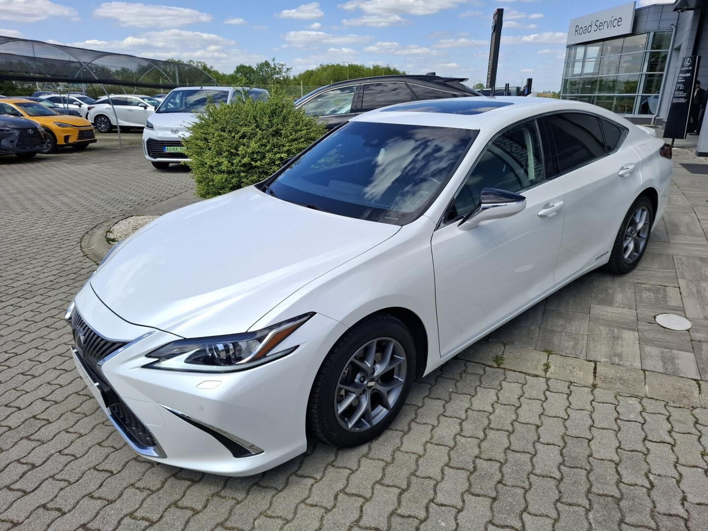 Lexus ES