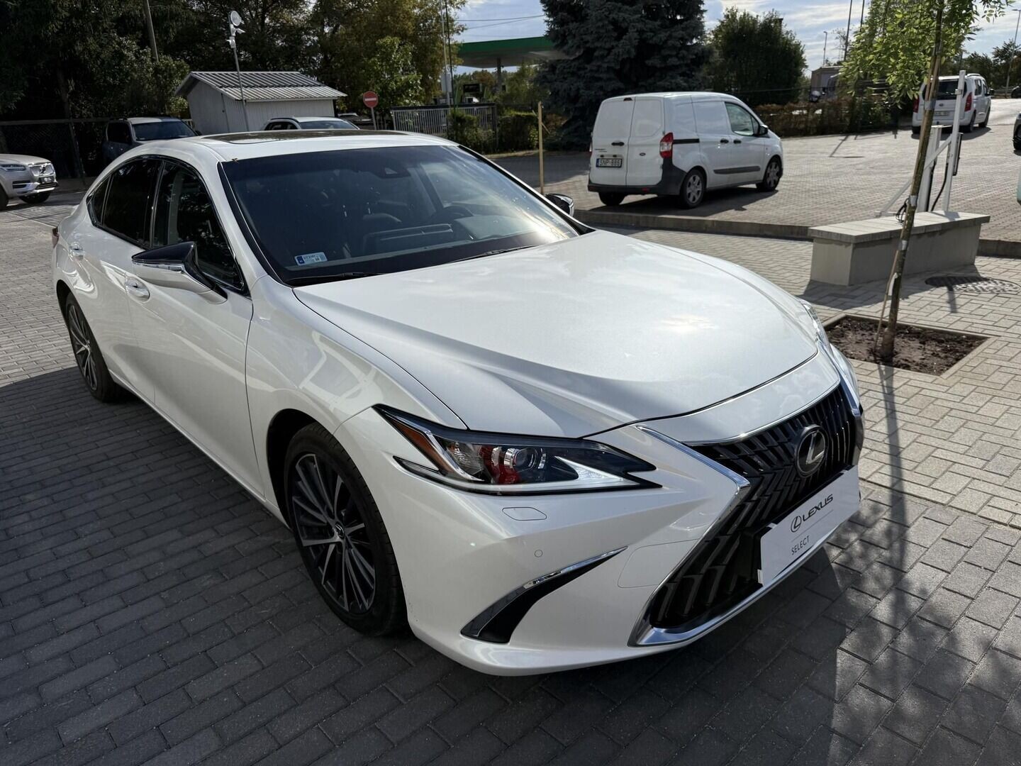 Lexus ES