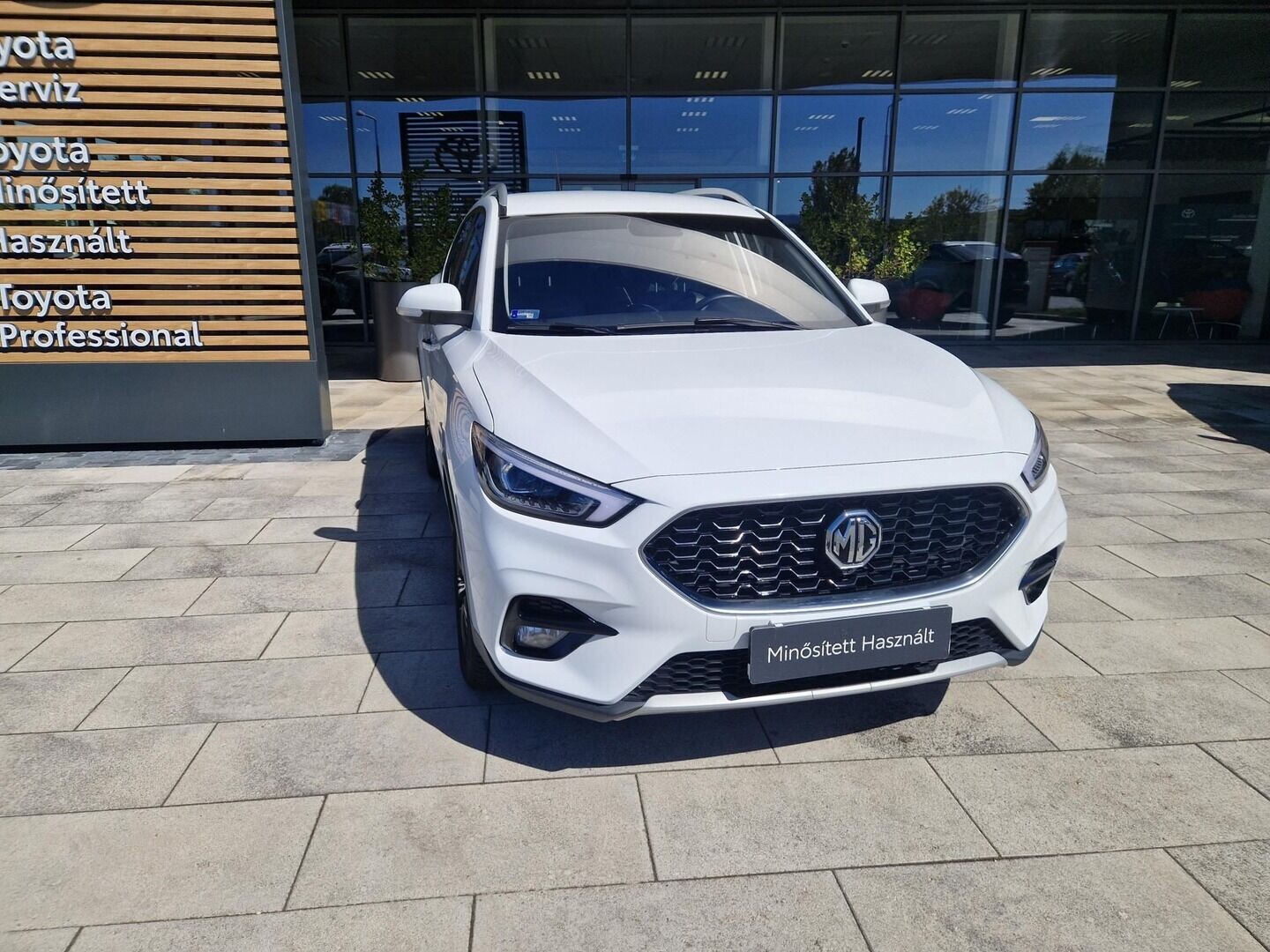 MG ZS