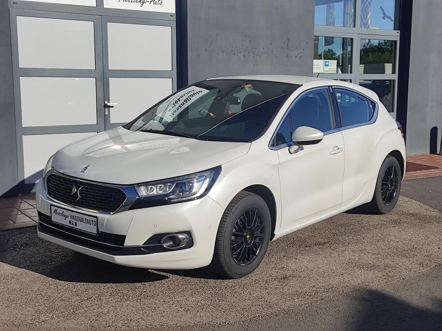 DS Automobiles DS 4