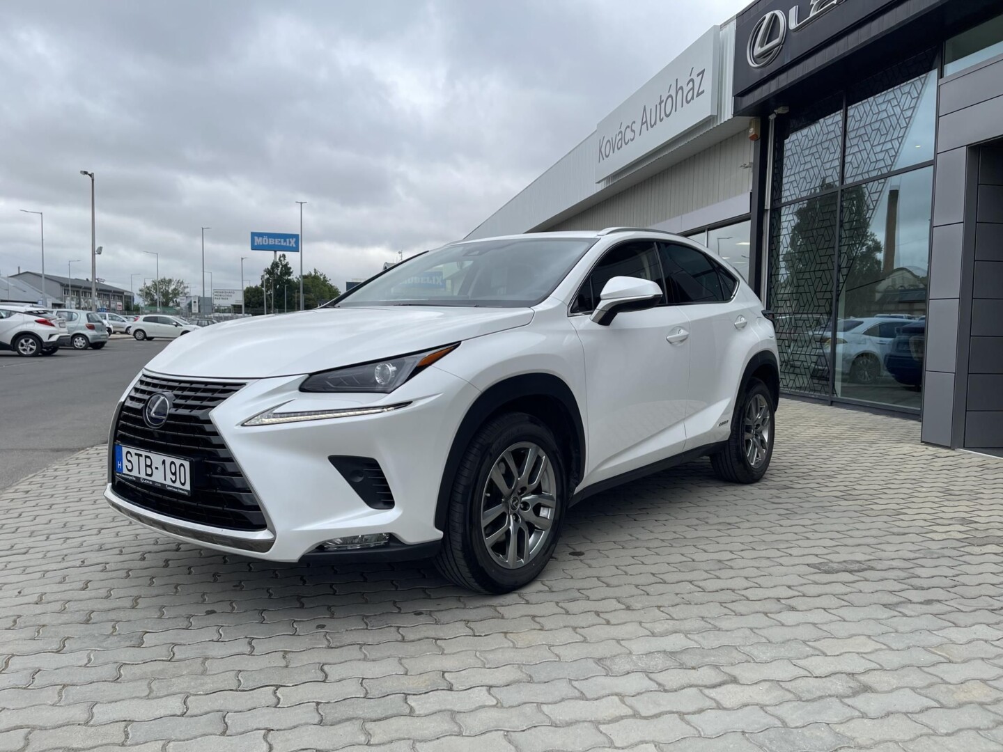 Lexus NX