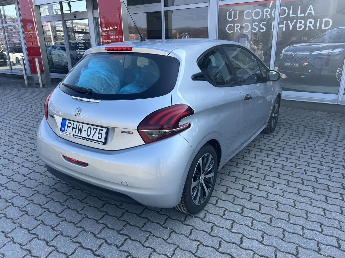 Peugeot 208