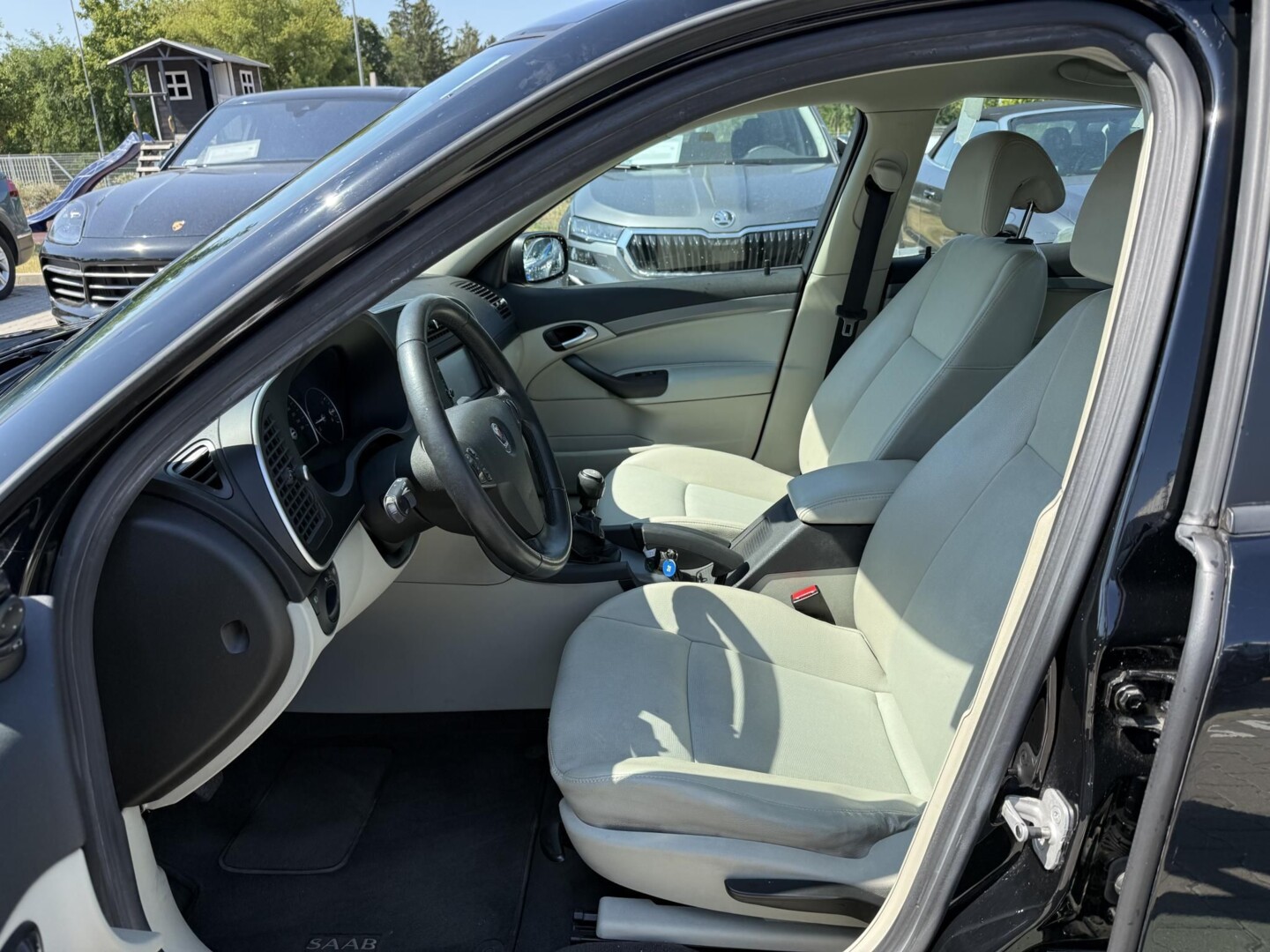 Saab 9