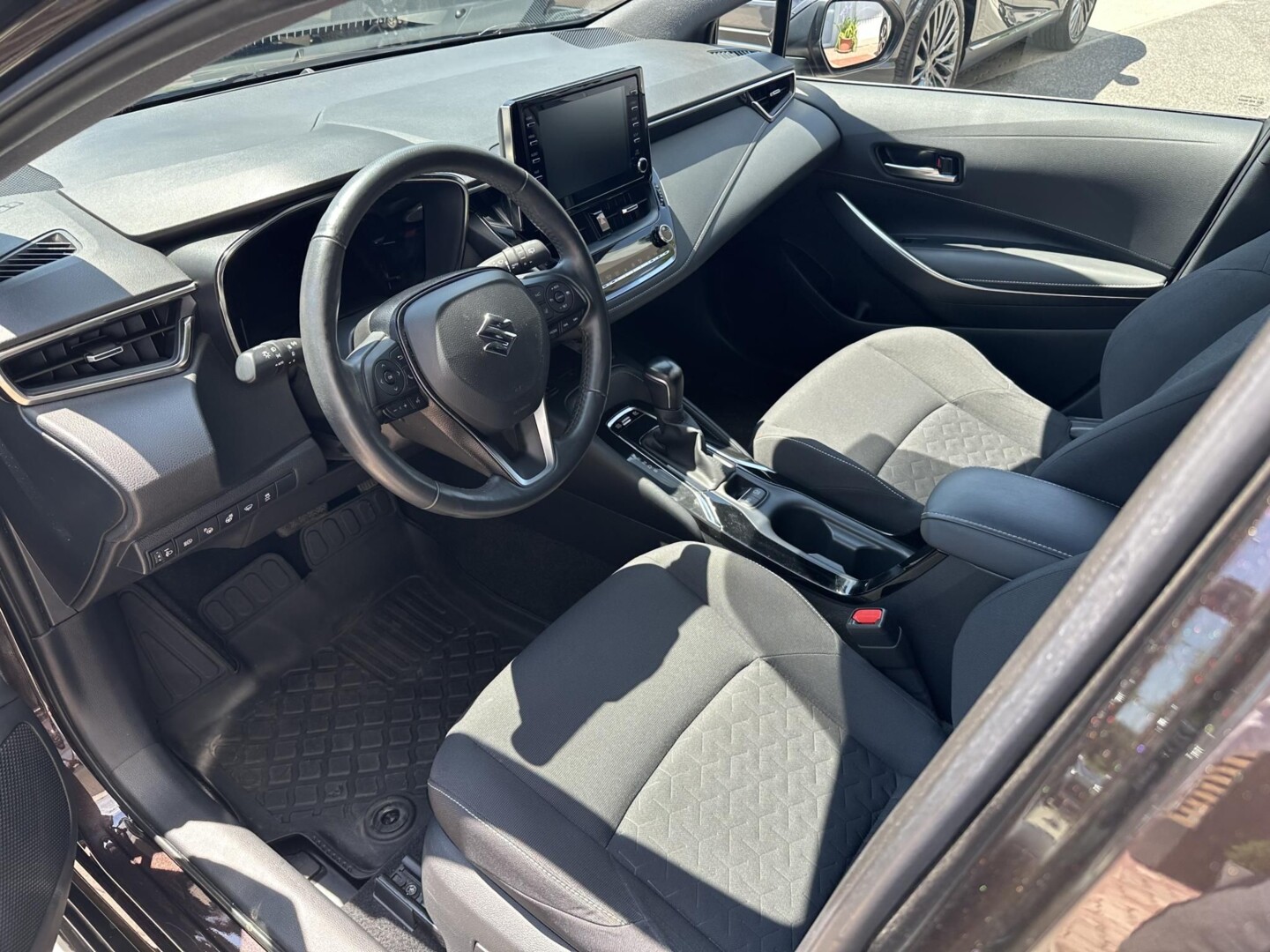 Suzuki Swace