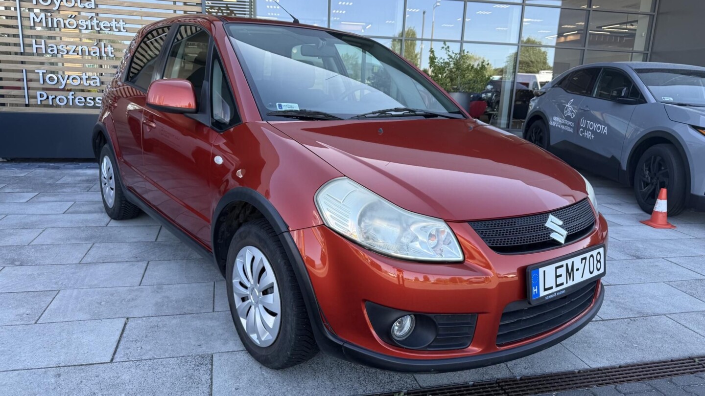 Suzuki SX4