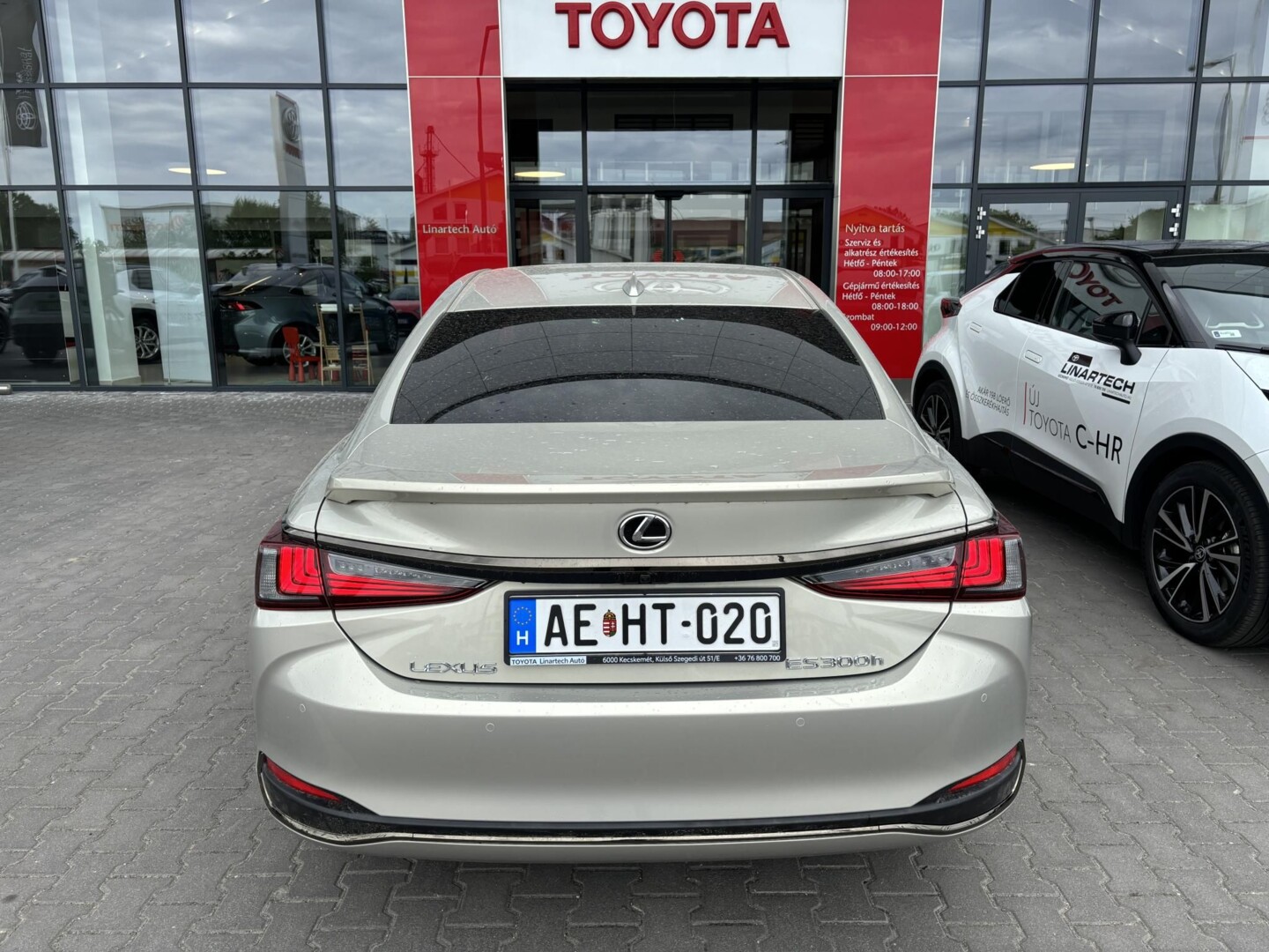 Lexus ES