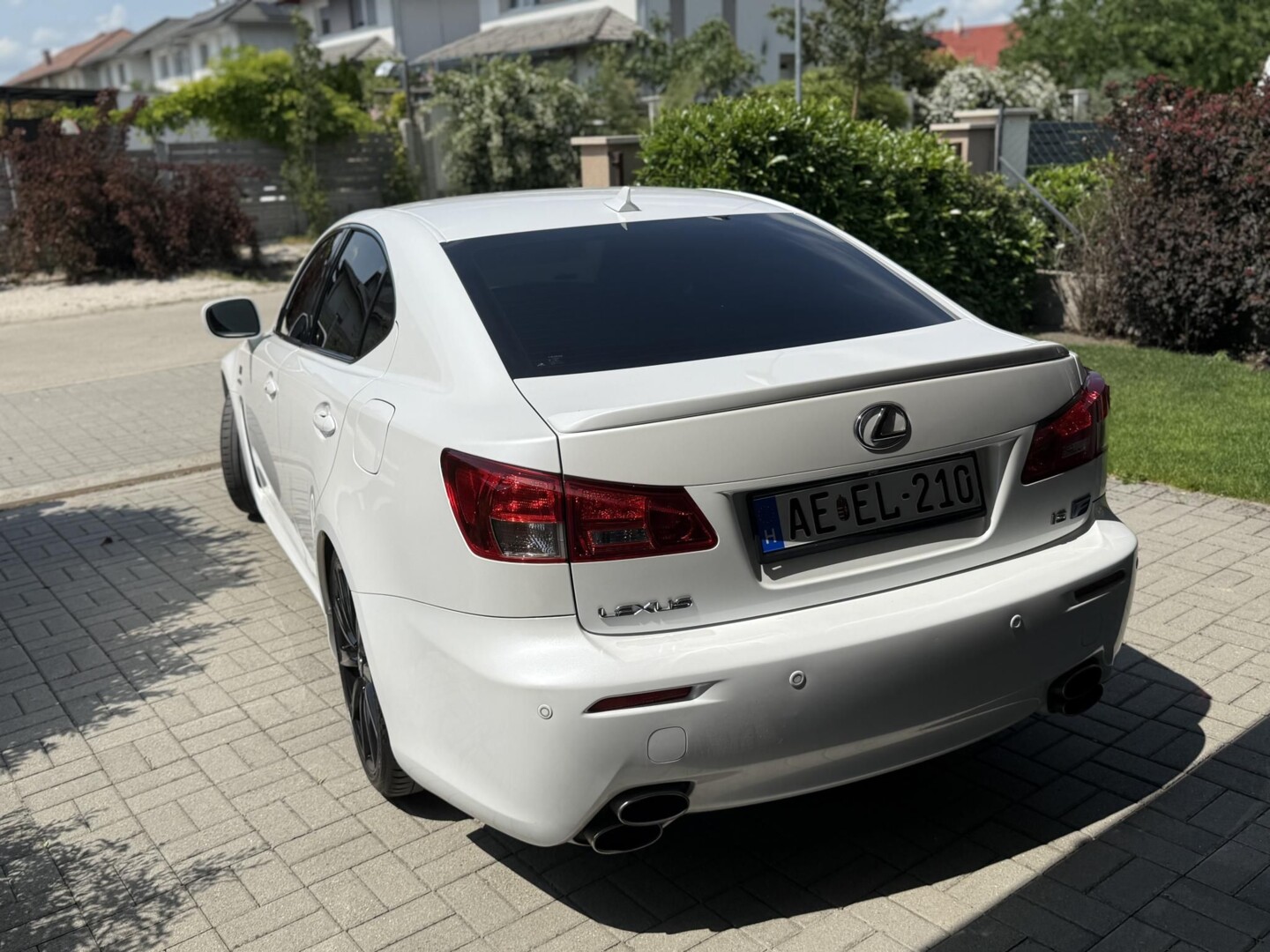 Lexus IS