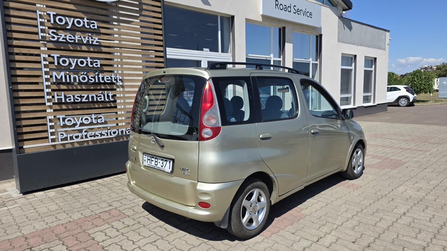 Toyota Yaris Verso