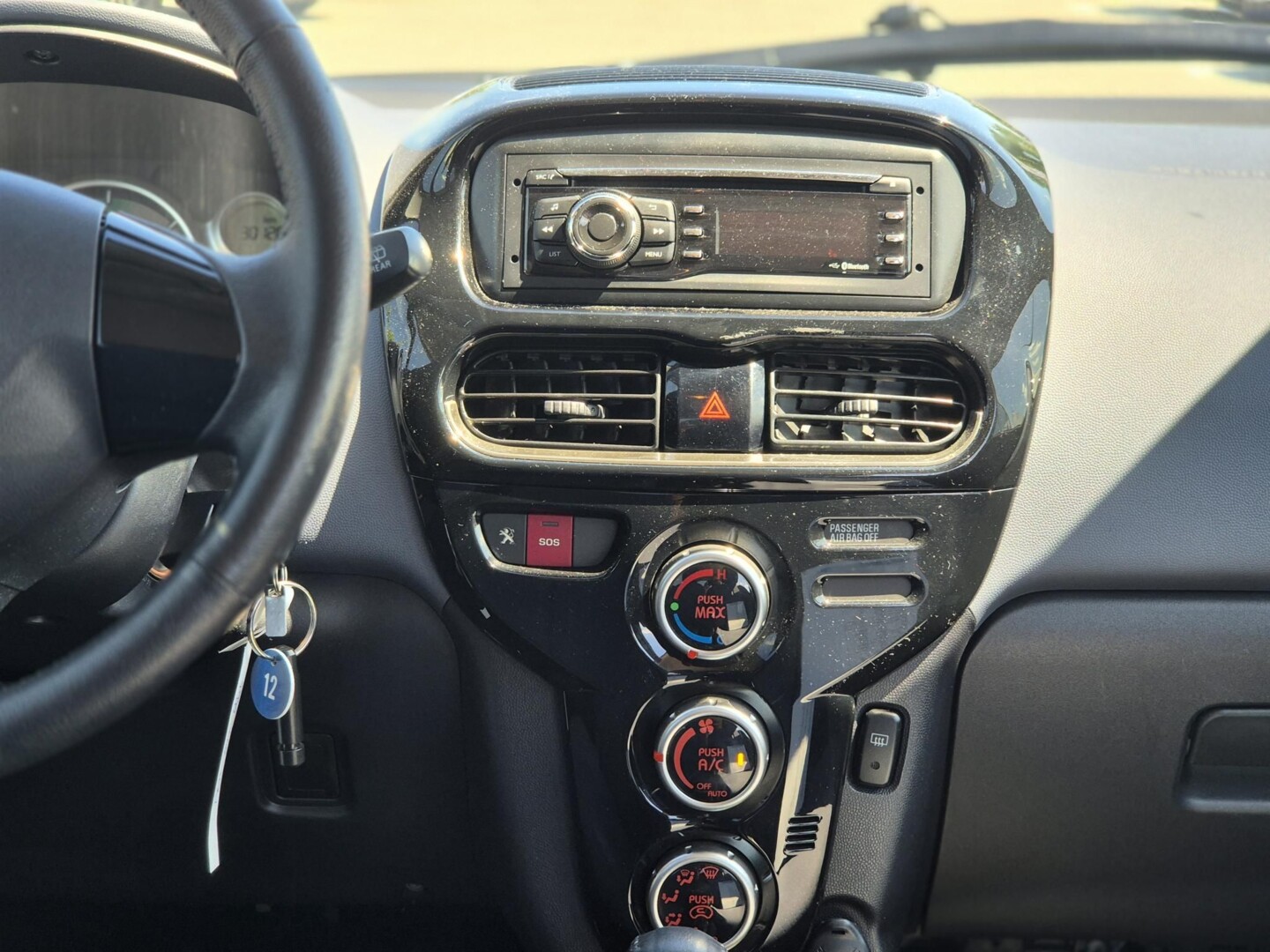 Peugeot iOn