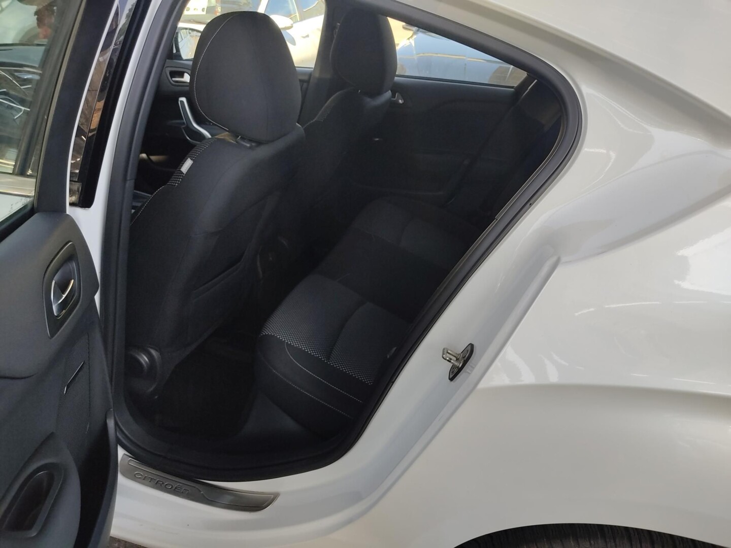 DS Automobiles DS 4