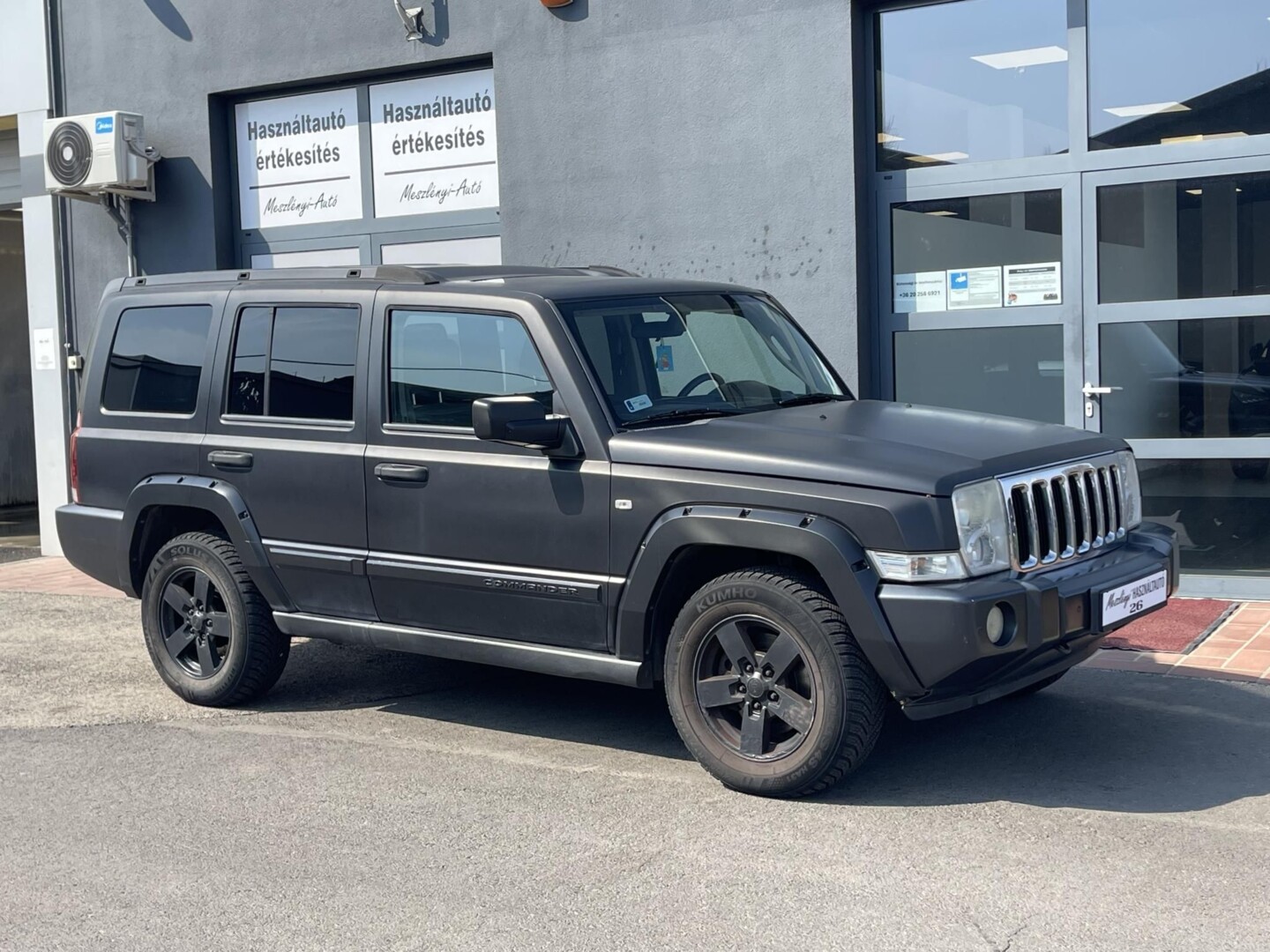 Jeep Commander