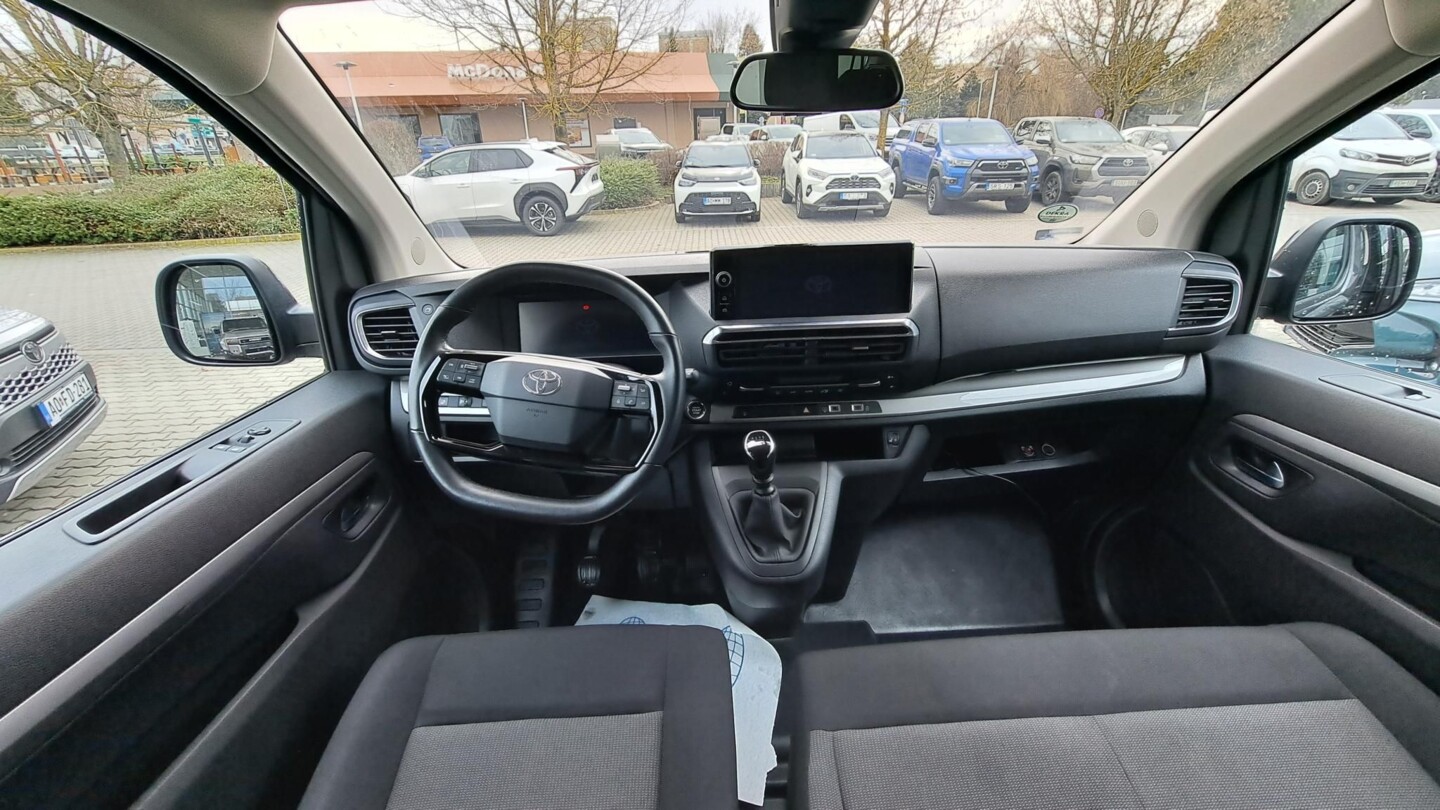 Toyota PROACE