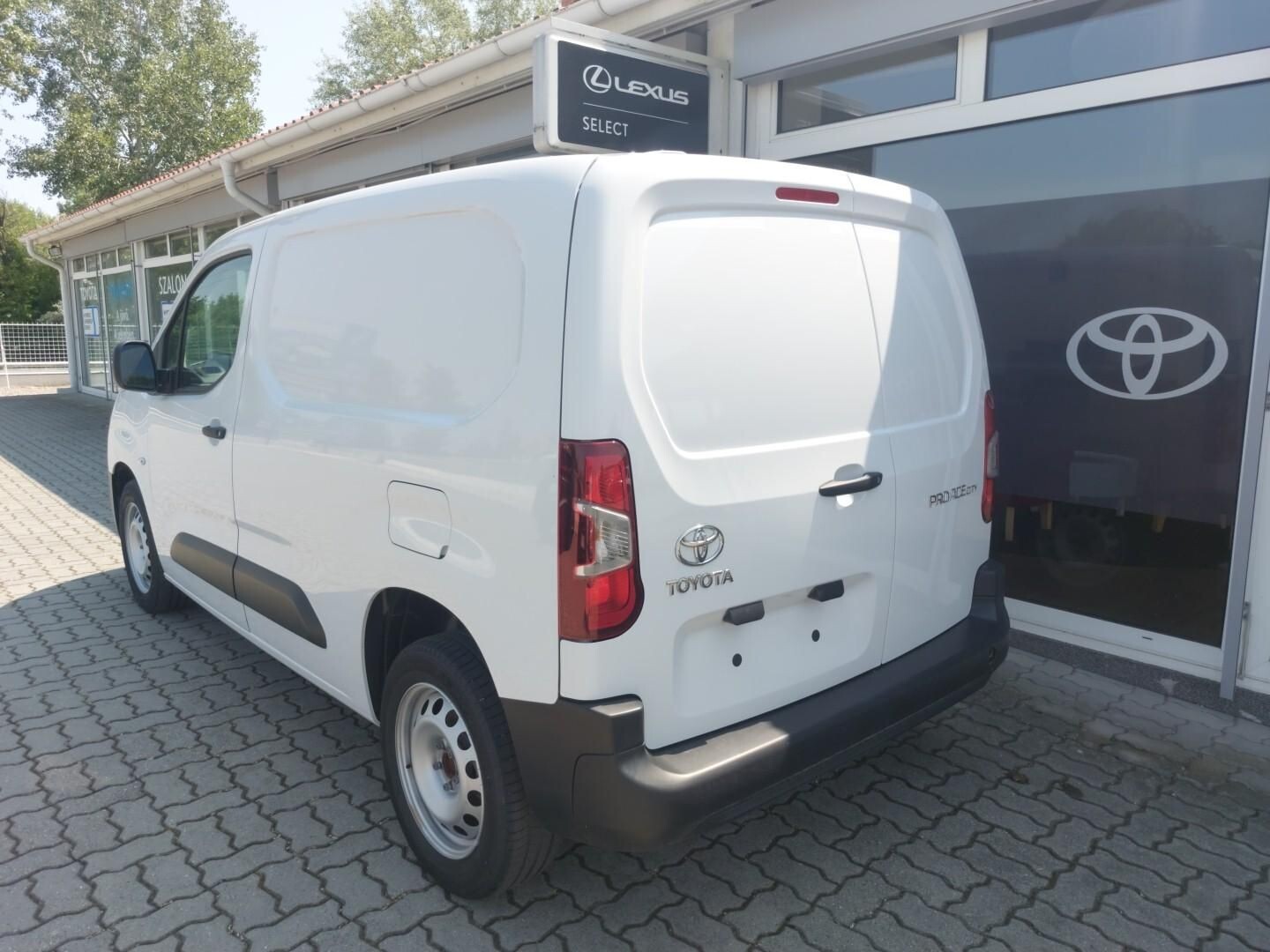Toyota PROACE
