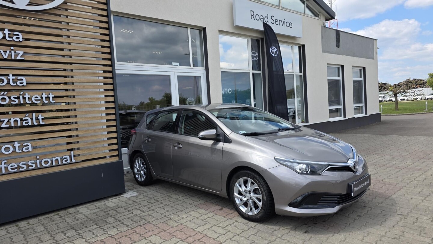 Toyota Auris