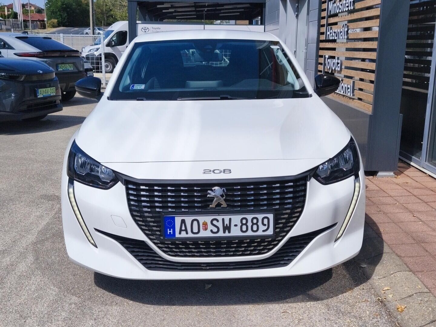 Peugeot 208