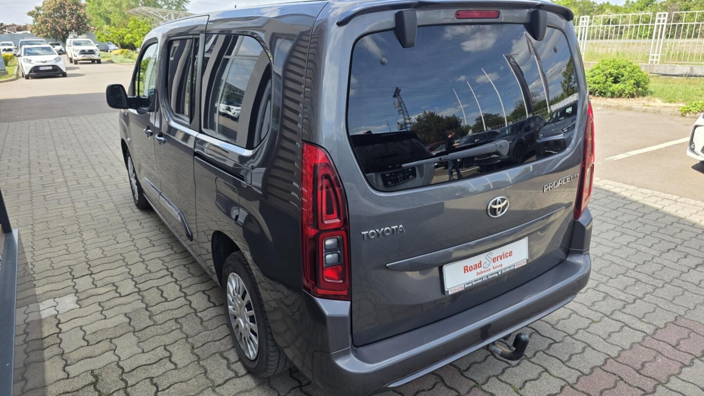 Toyota PROACE
