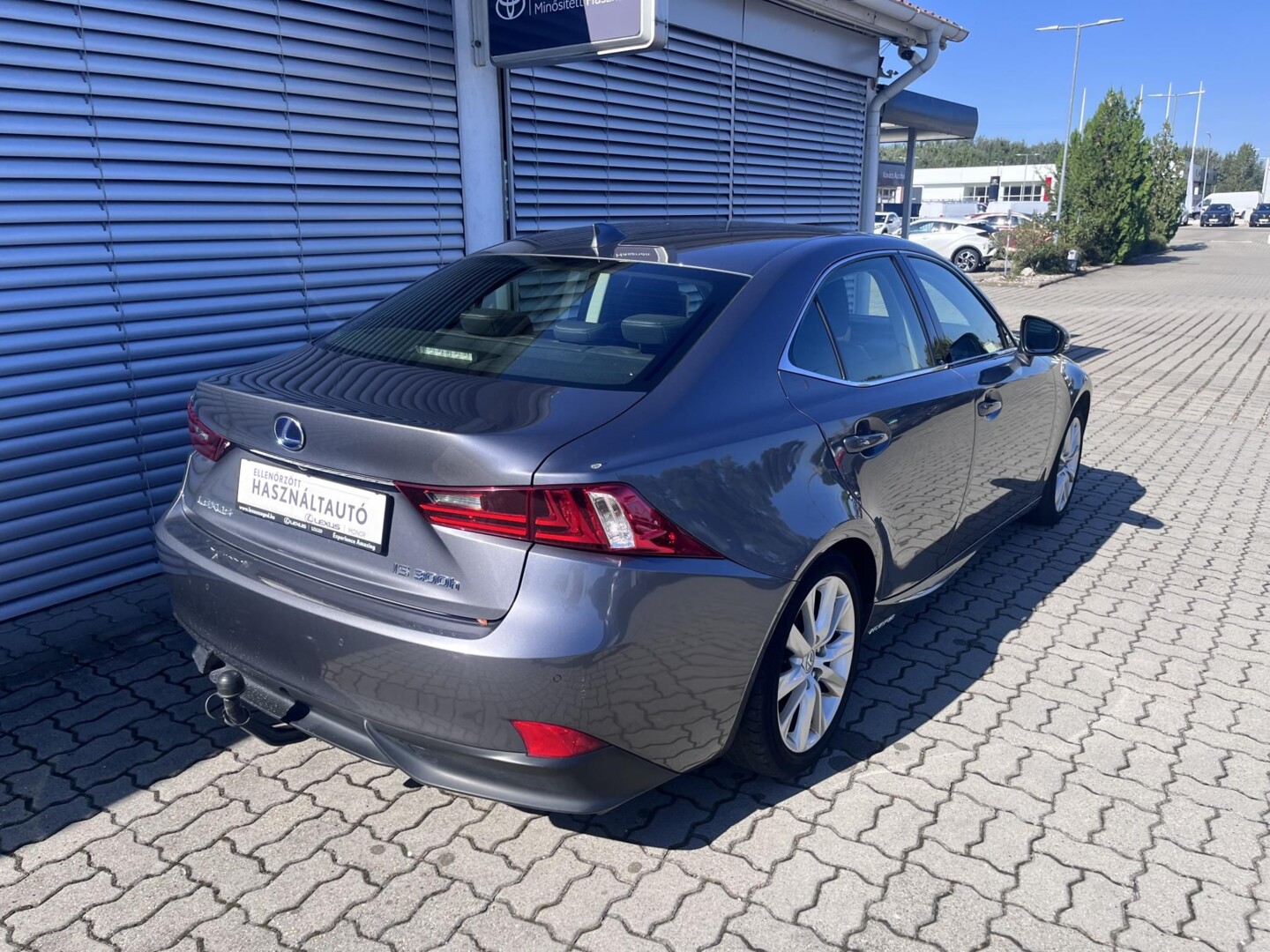 Lexus IS