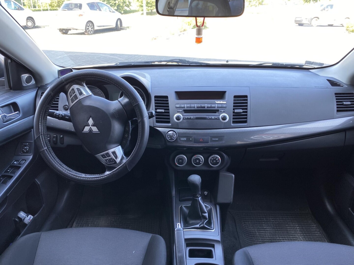 Mitsubishi Lancer
