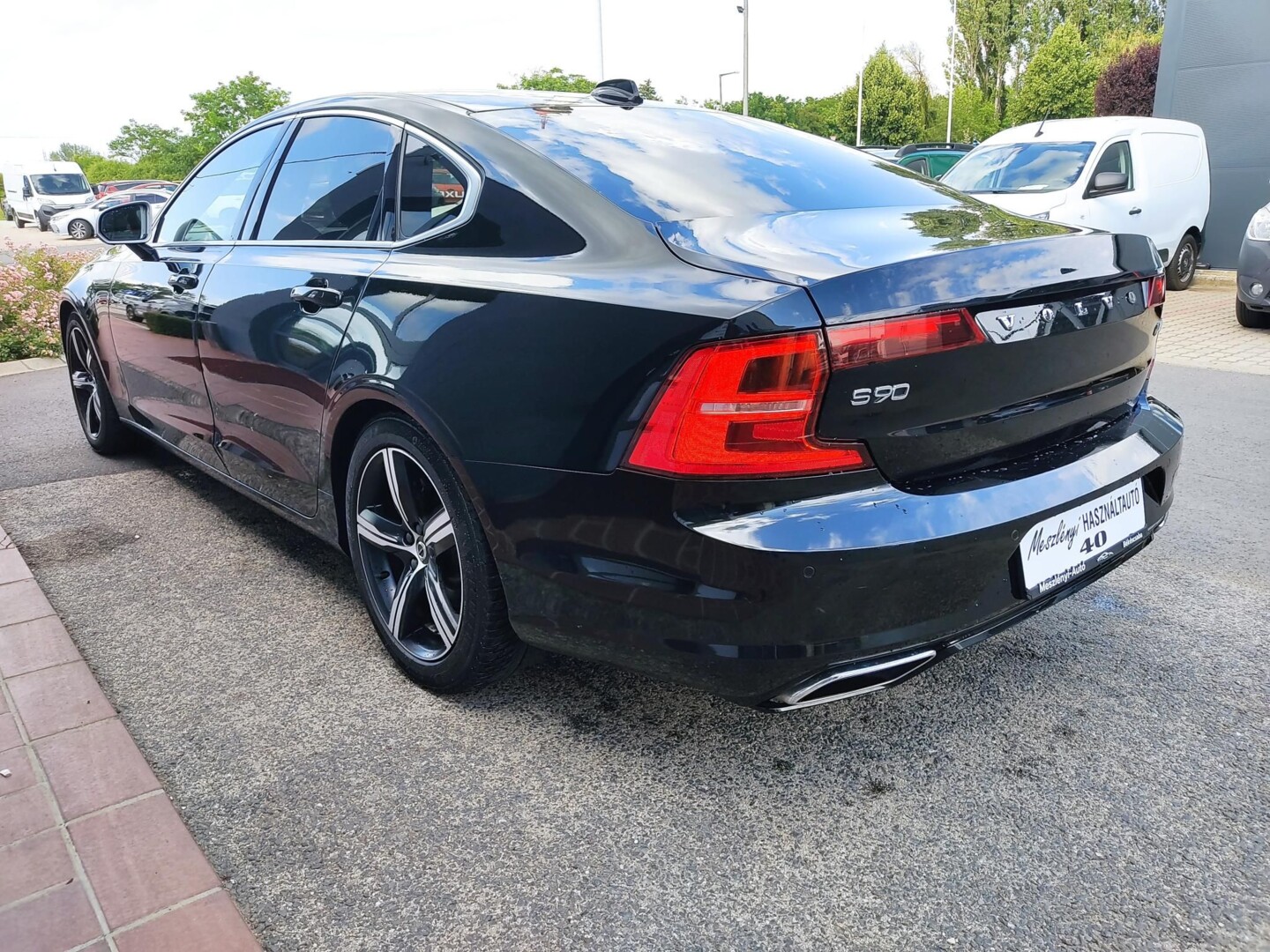 Volvo S90