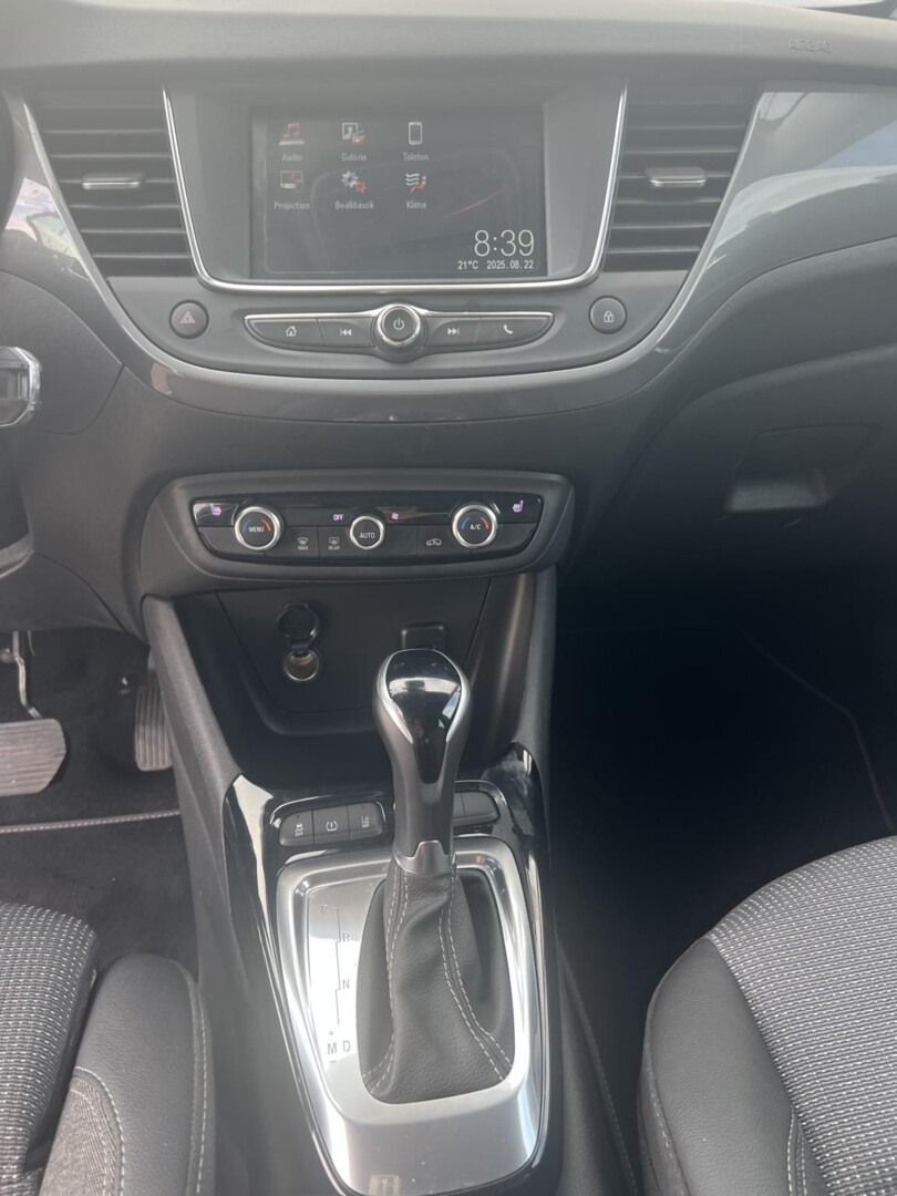 Opel Crossland X