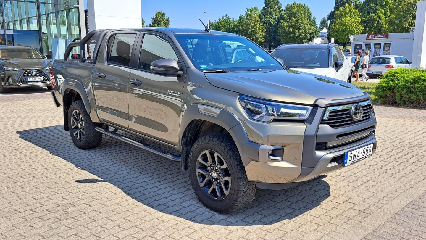 Toyota Hilux