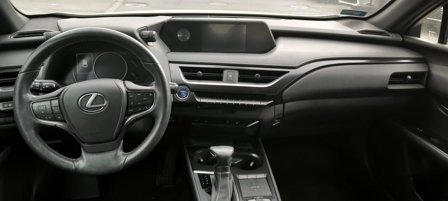 Lexus UX