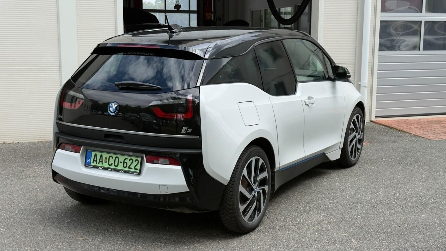BMW i3
