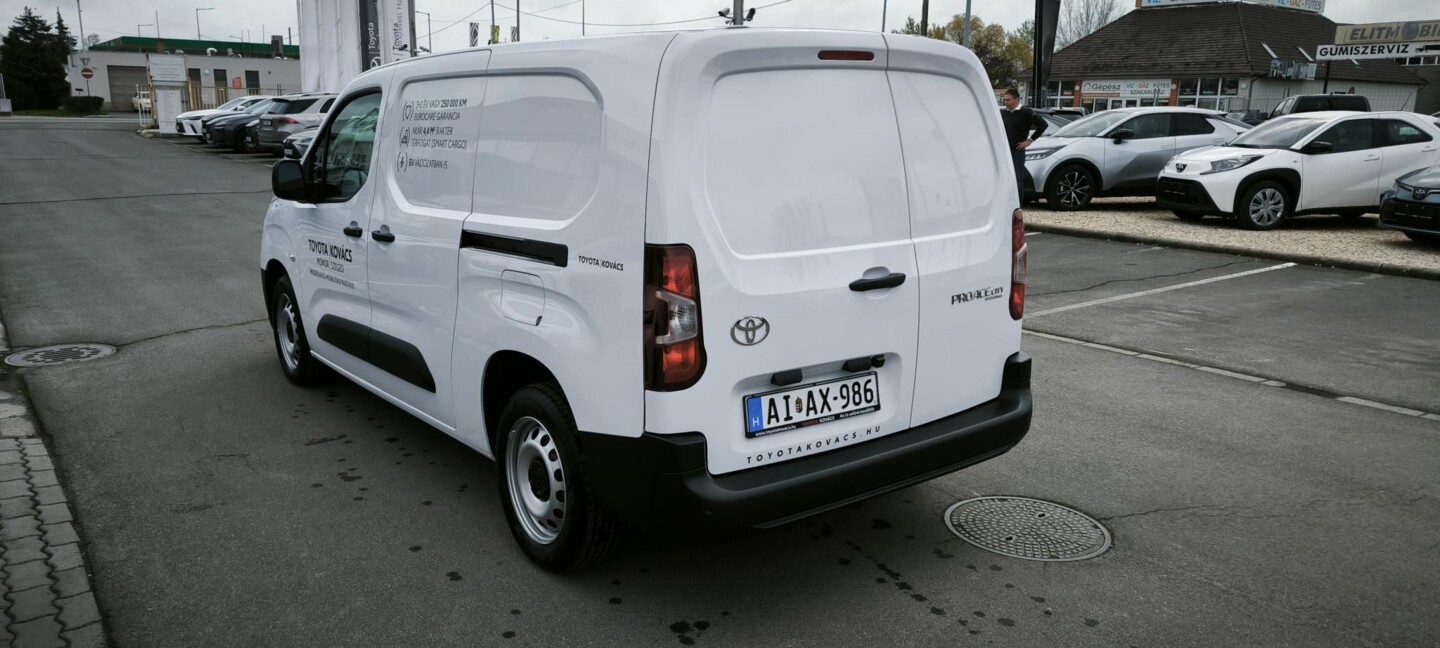 Toyota PROACE