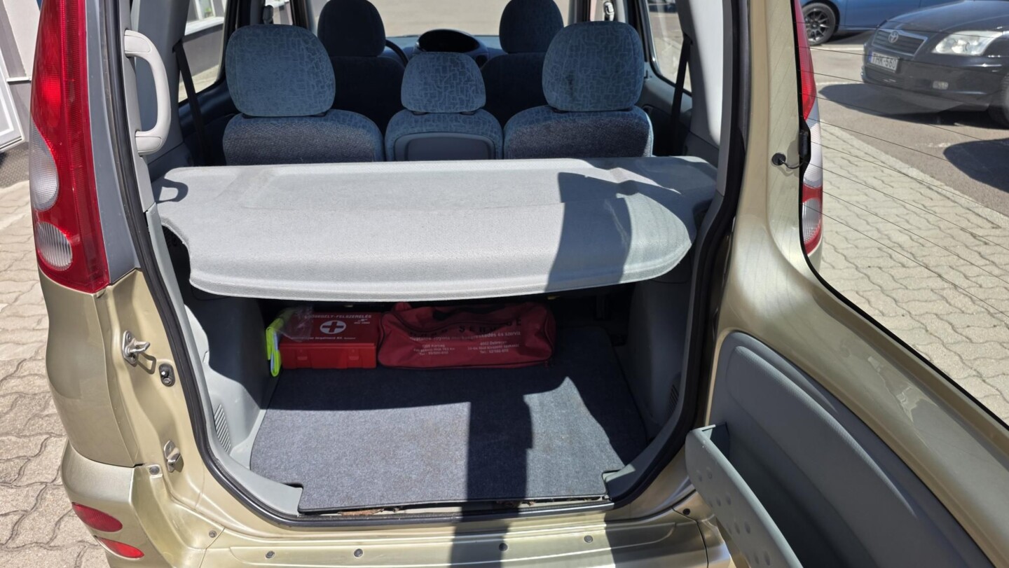 Toyota Yaris Verso