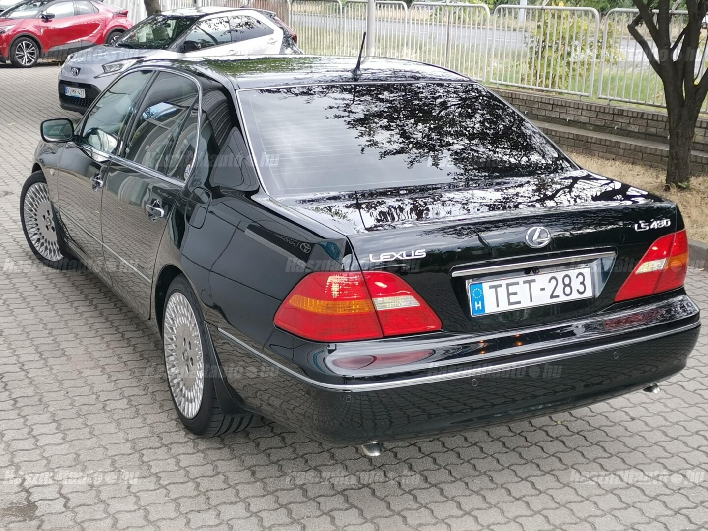 Lexus LS