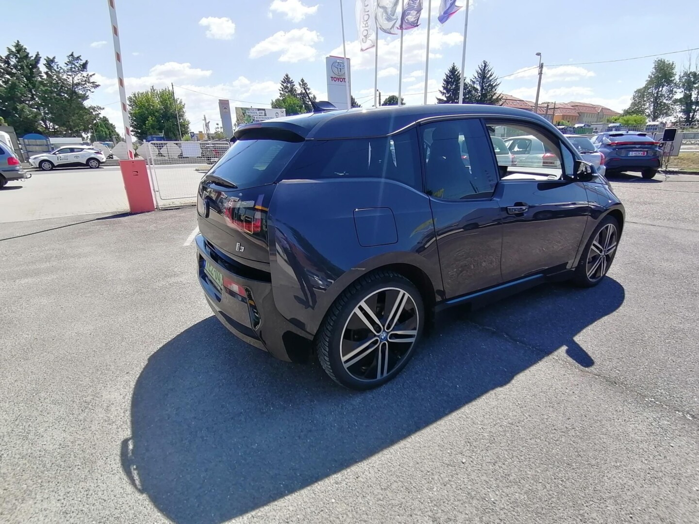BMW i3