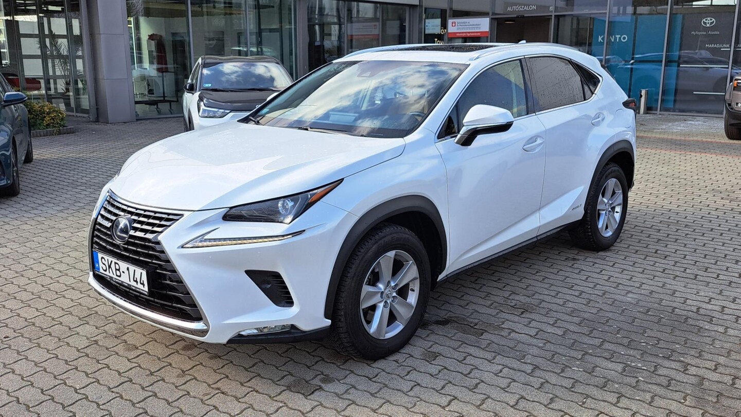 Lexus NX