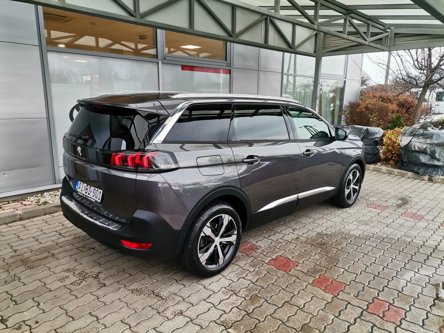 Peugeot 5008