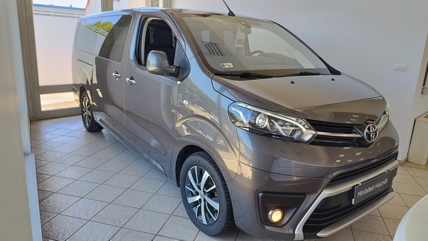 Toyota PROACE