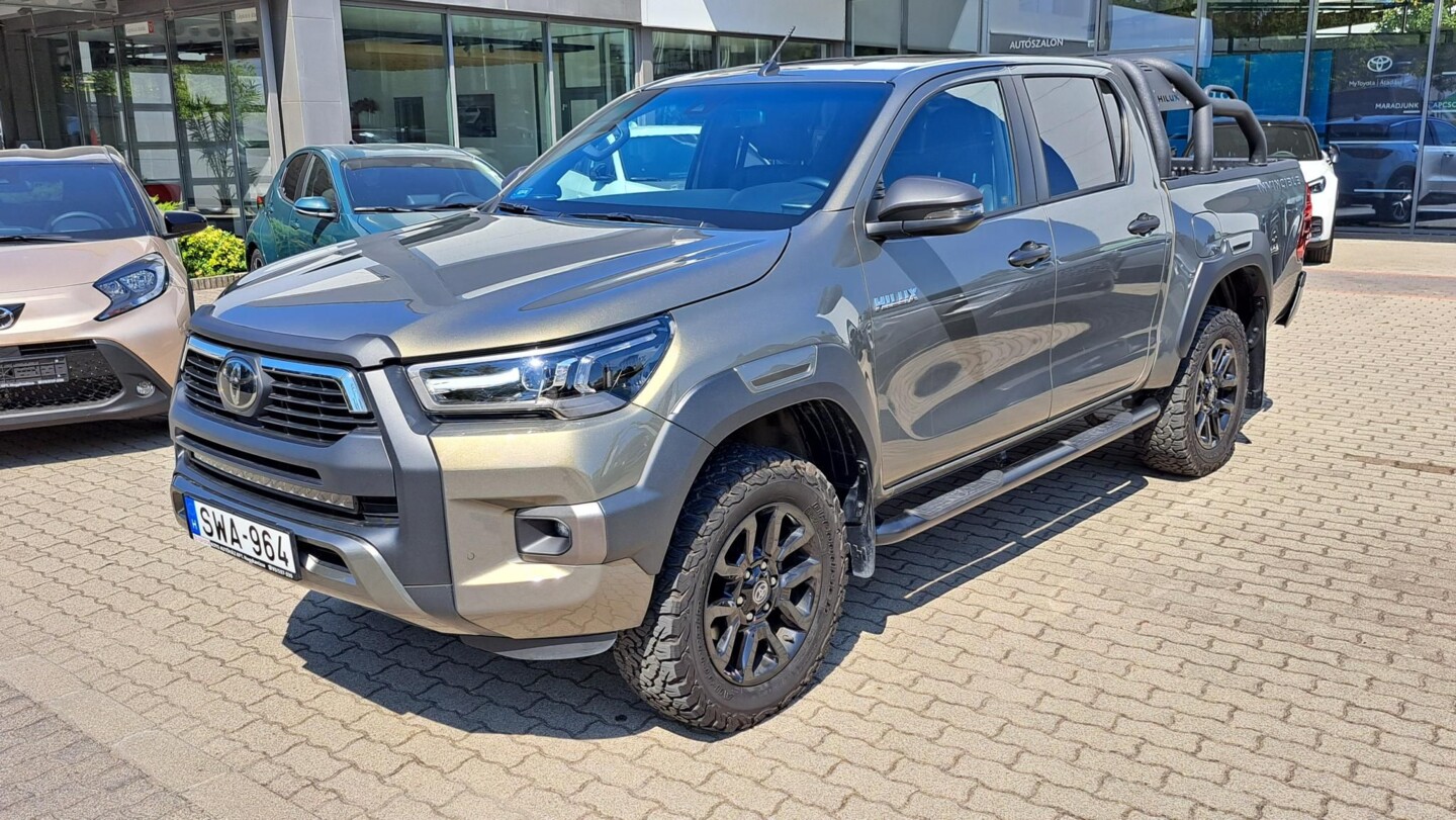 Toyota Hilux