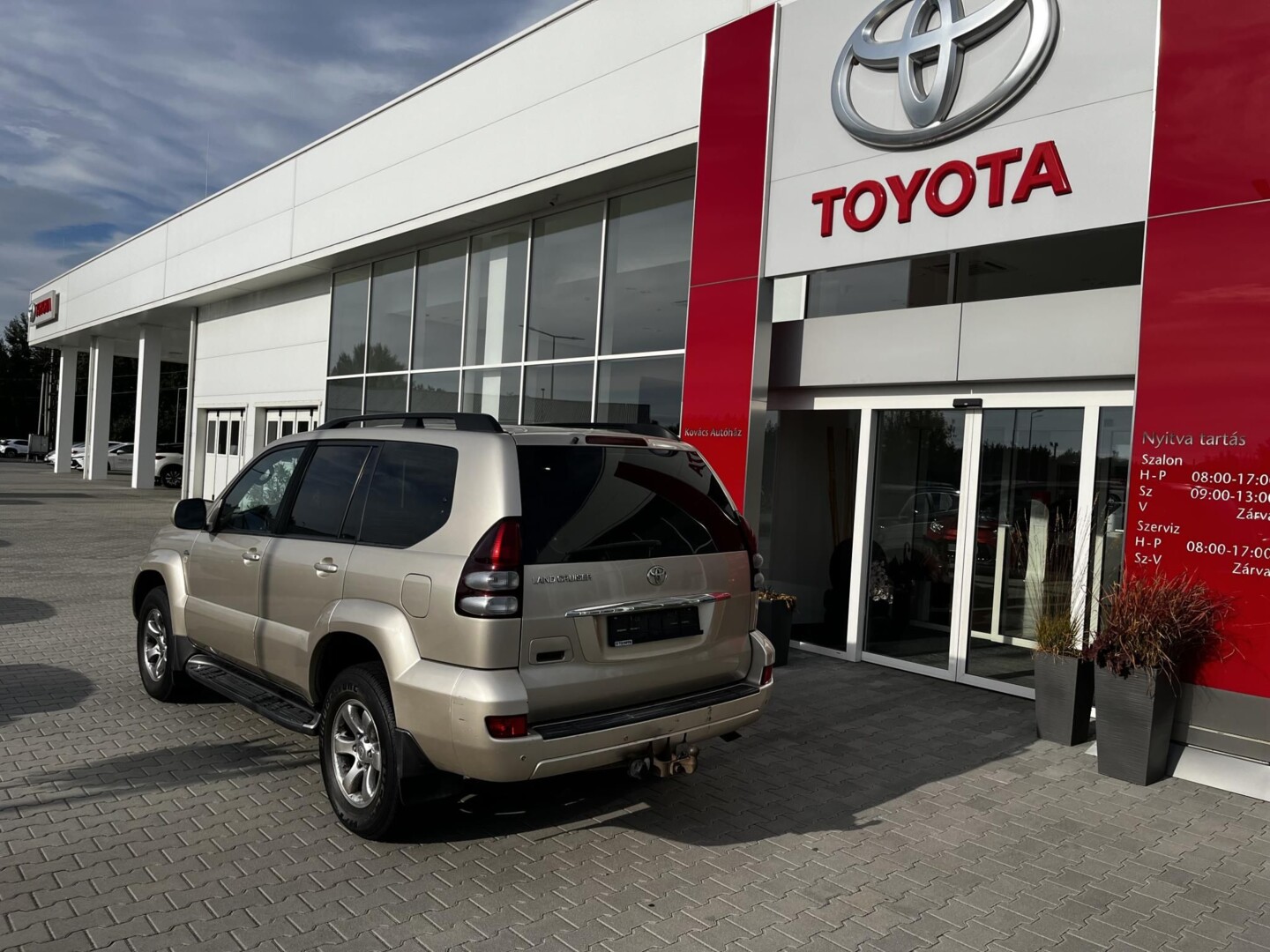Toyota Land Cruiser