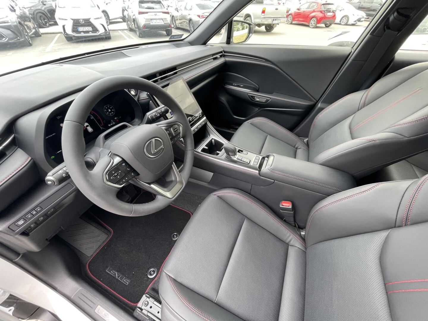 Lexus LBX