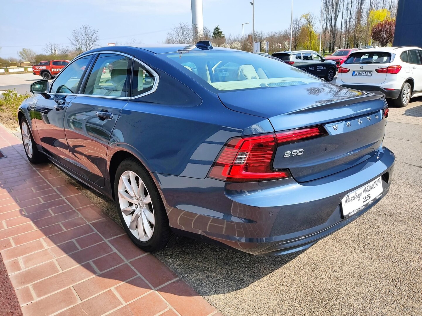 Volvo S90