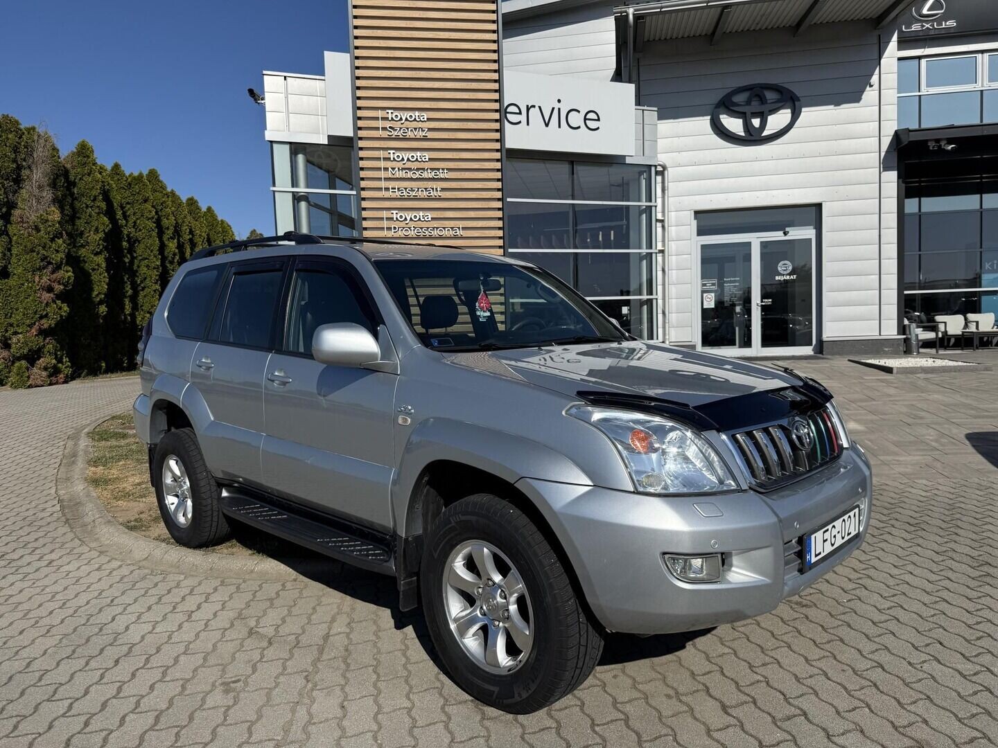 Toyota Land Cruiser