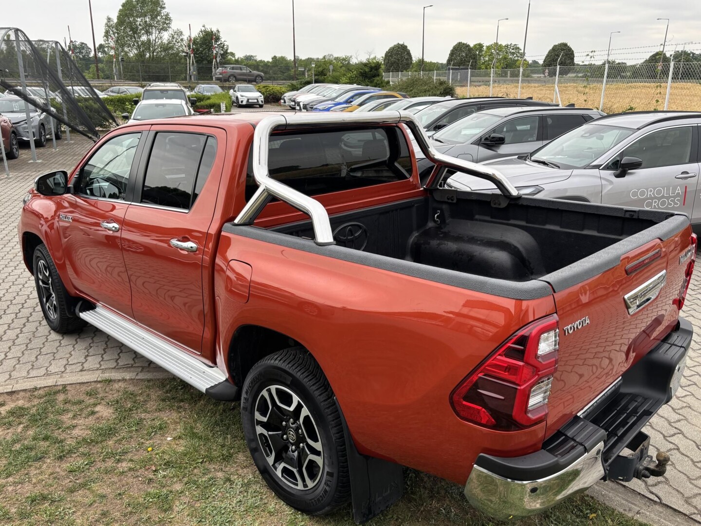 Toyota Hilux