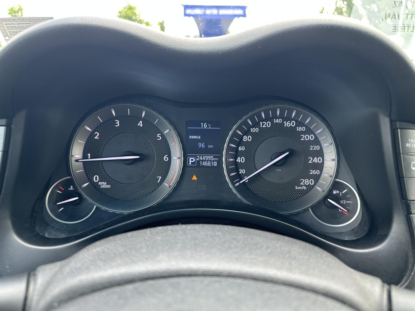 Infiniti Q70