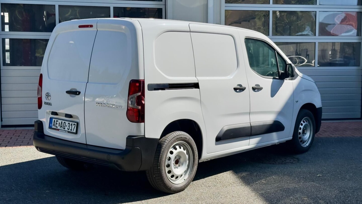 Toyota PROACE