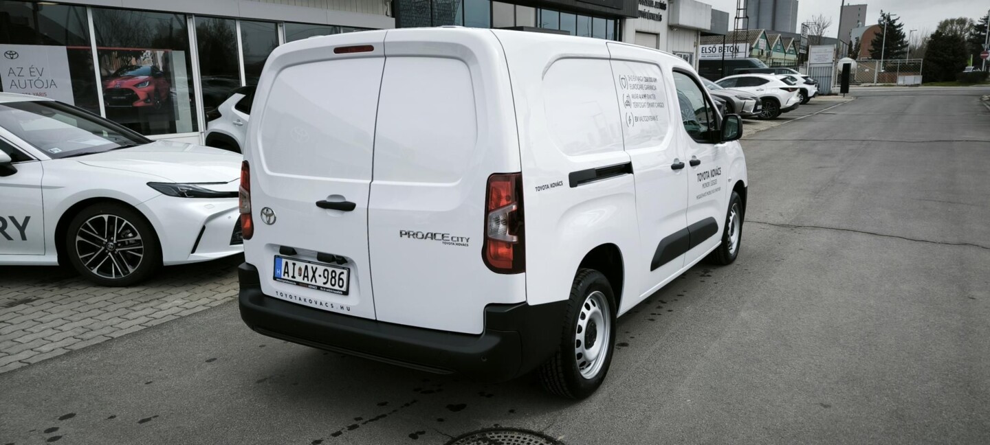 Toyota PROACE