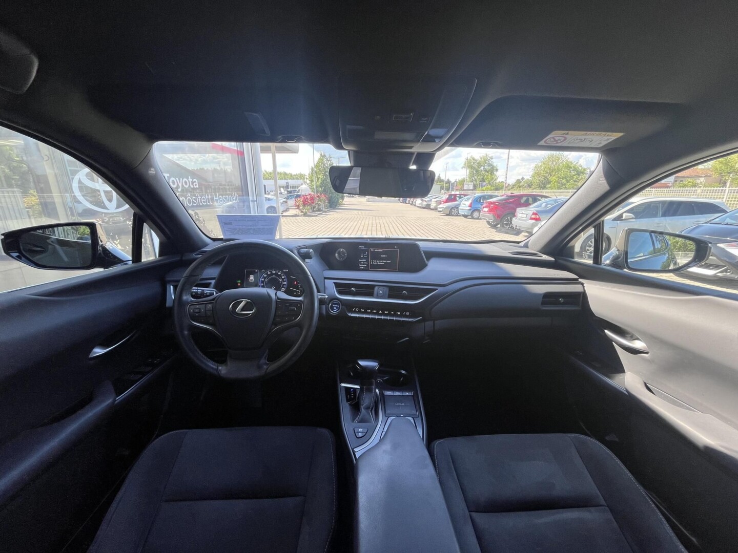 Lexus UX