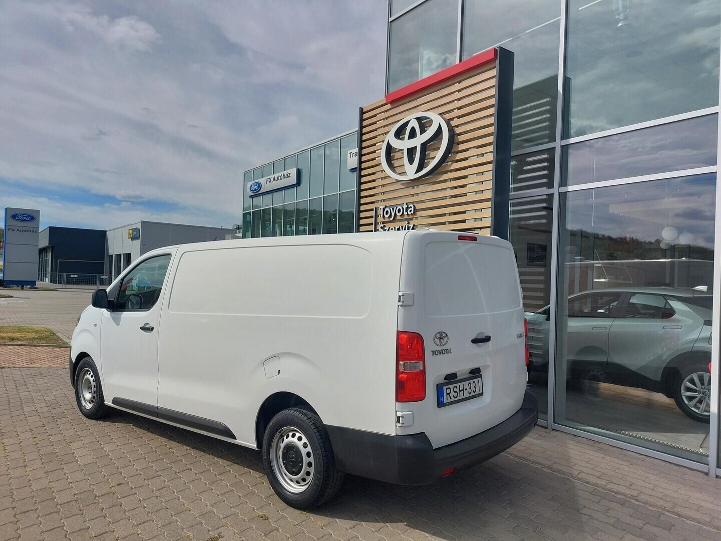 Toyota PROACE