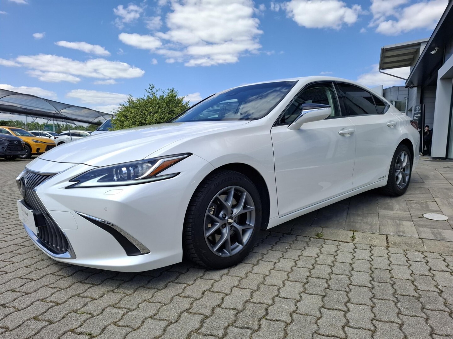 Lexus ES