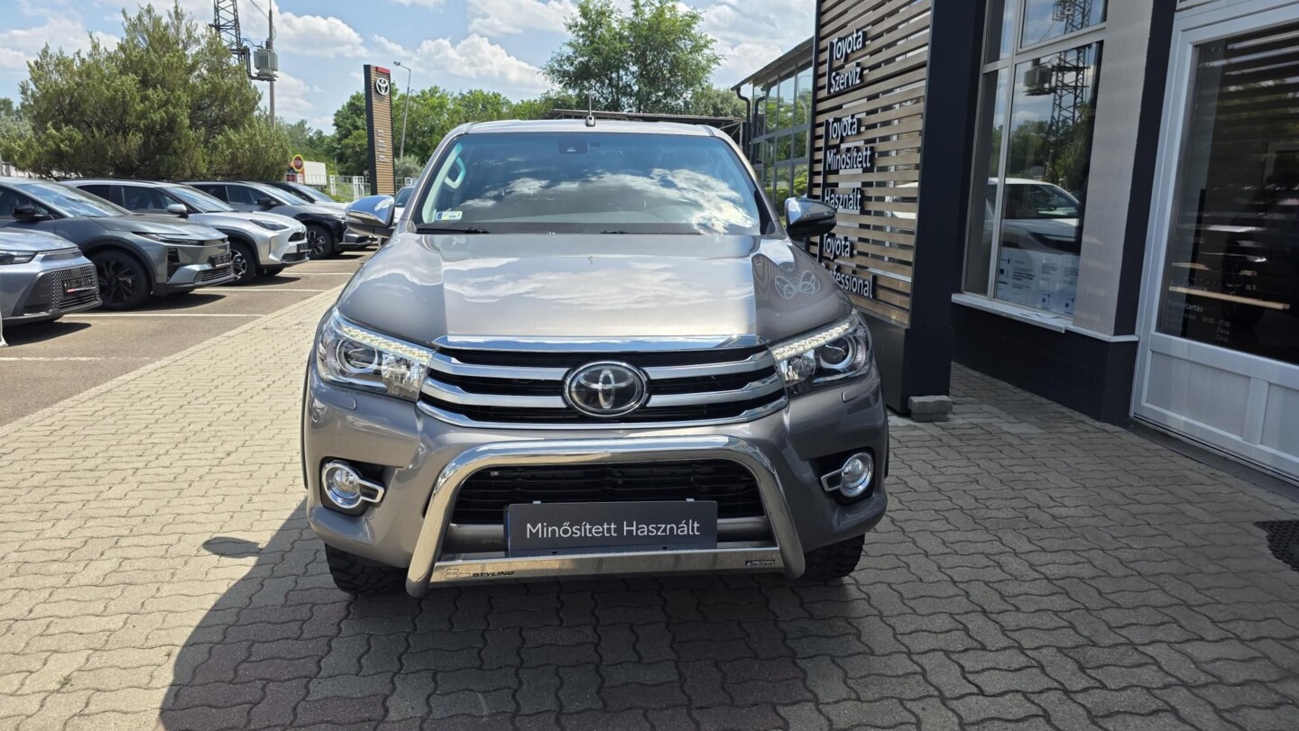 Toyota Hilux