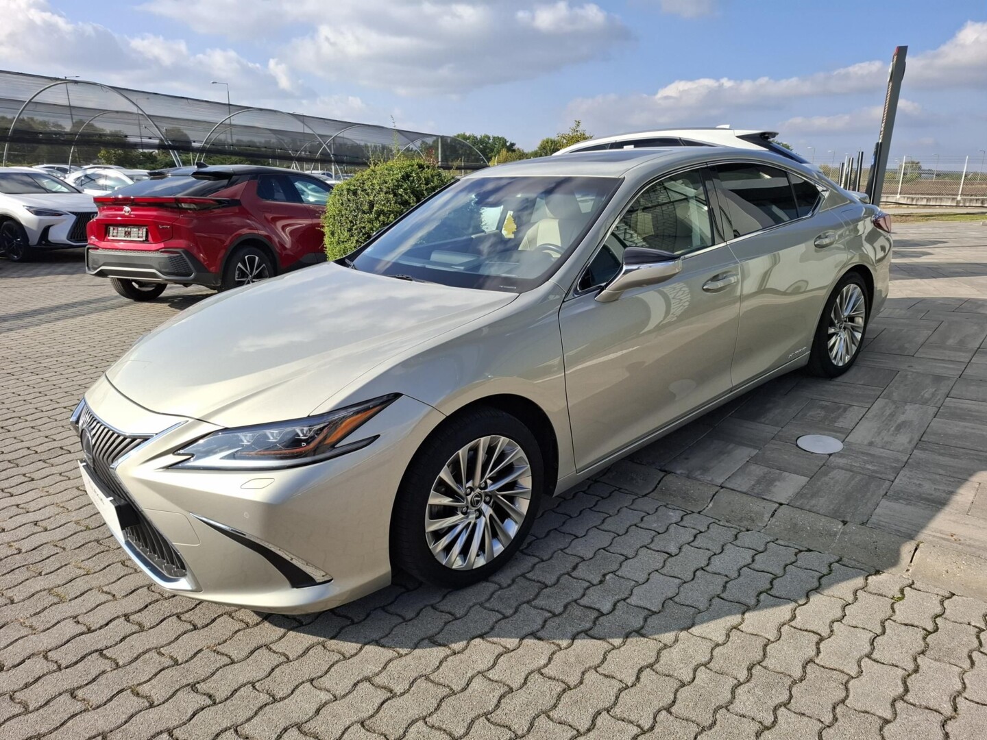 Lexus ES