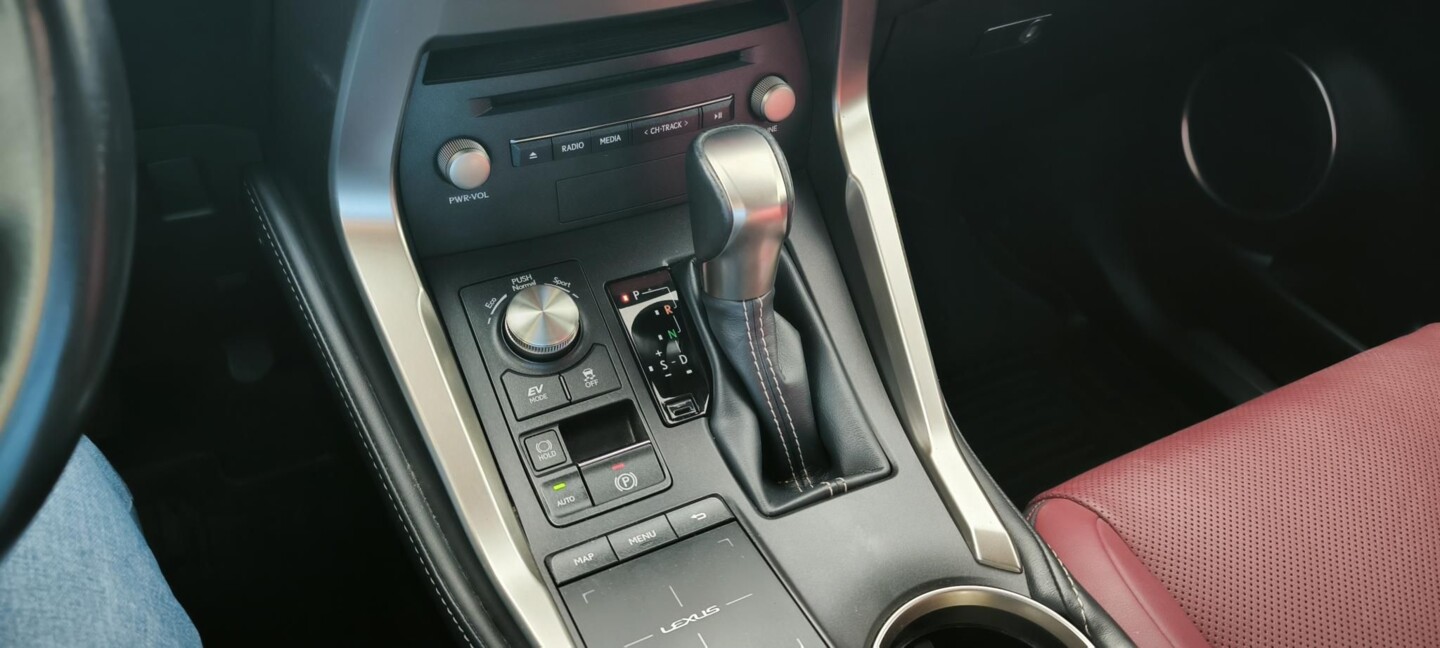 Lexus NX