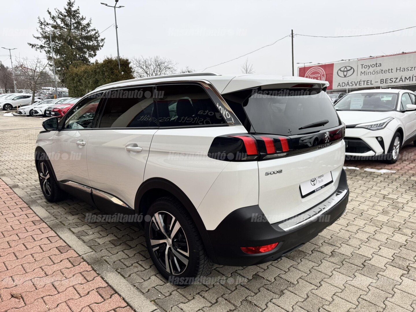 Peugeot 5008